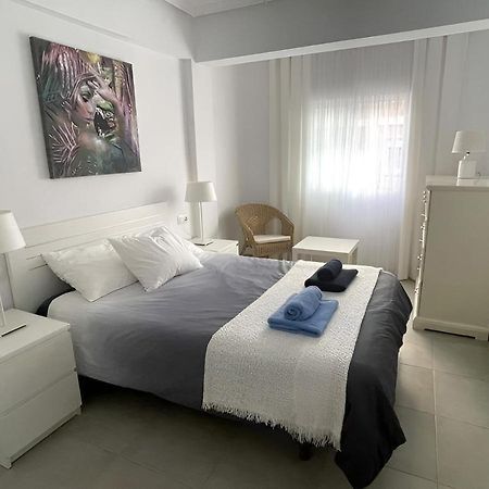 Del Mar 1 Deluxe Apartment Torrevieja Centrum Kültér fotó