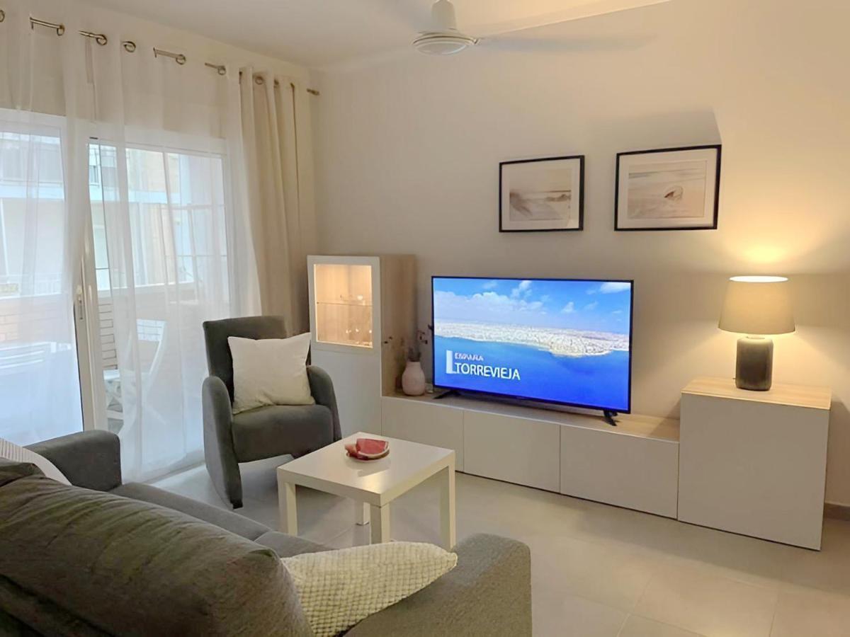 Del Mar 1 Deluxe Apartment Torrevieja Centrum Kültér fotó